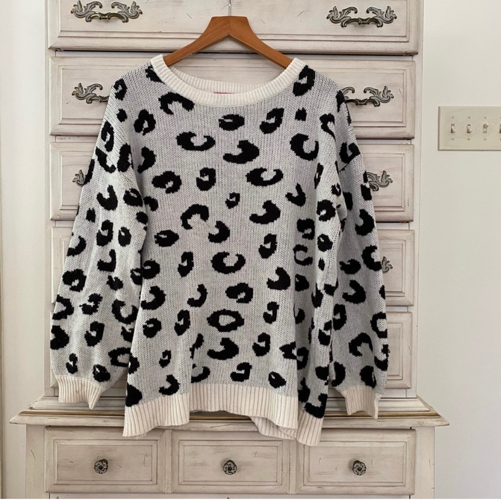 Vici leopard sweater